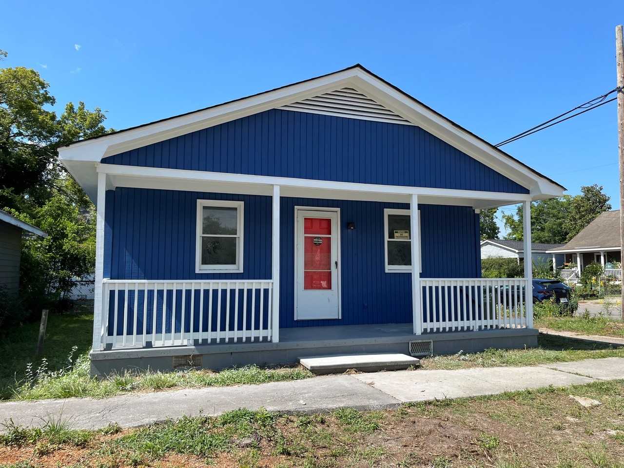 521 Swann St #NA - Photo 2 of 2