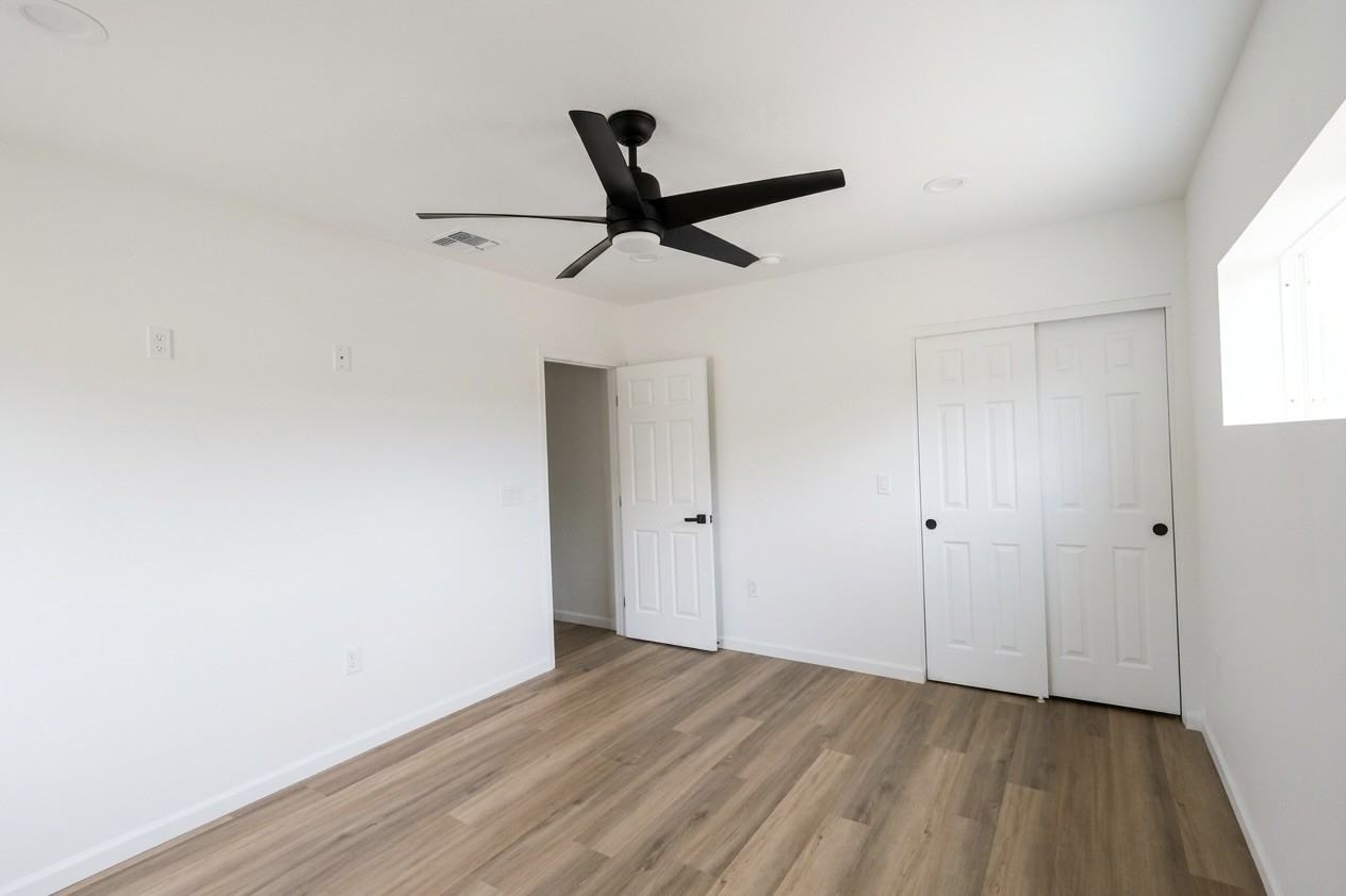 1728 E Linden St #NA - Photo 6 of 10