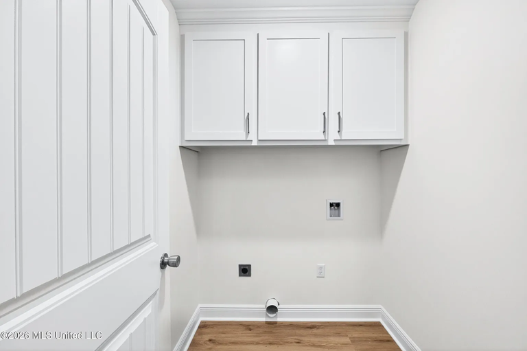 814 W 7th St #1 - Photo 7 of 10