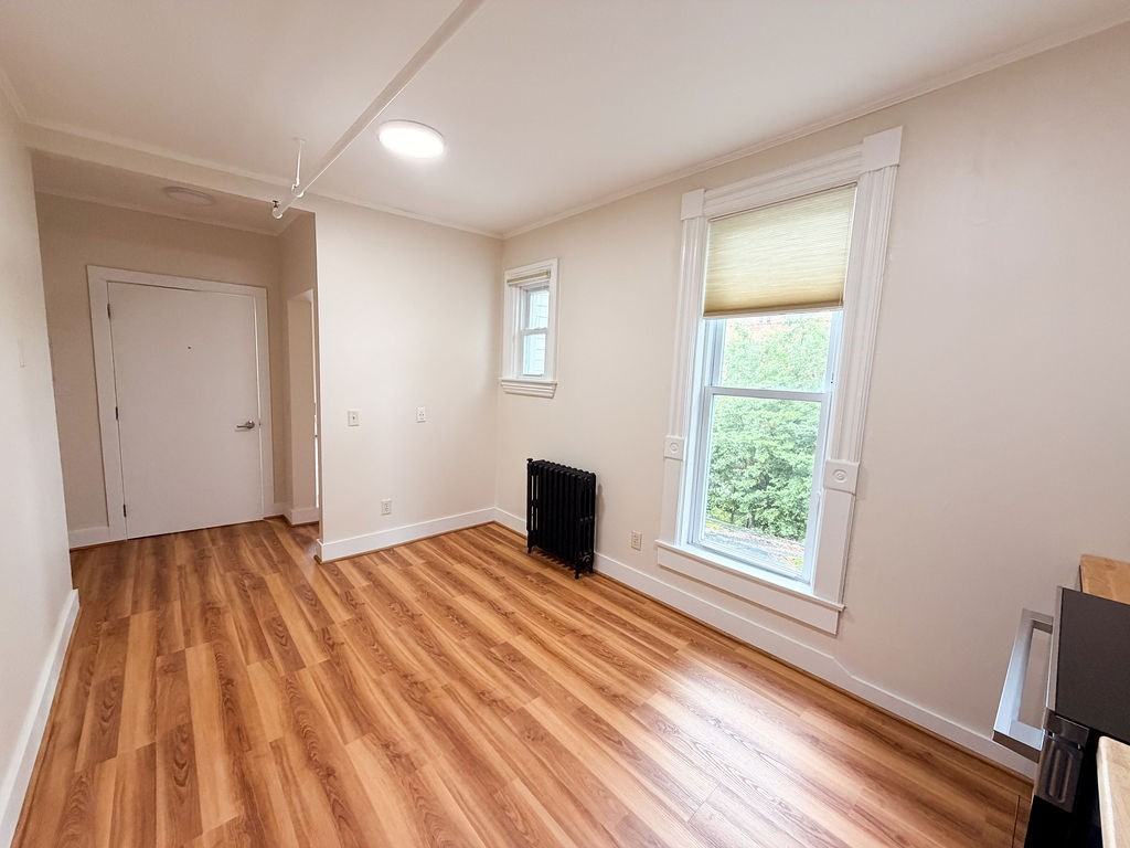 40 E Main St #B - Photo 6 of 14