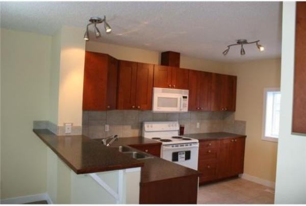 1506 40 St Se - Photo 3 of 18