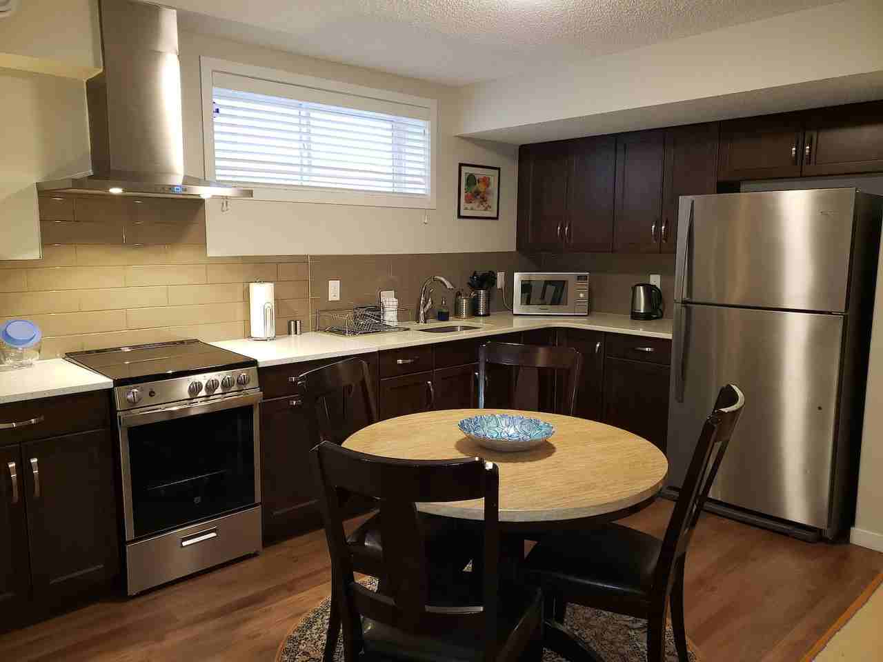 779 New Brighton Dr Se - Photo 3 of 23