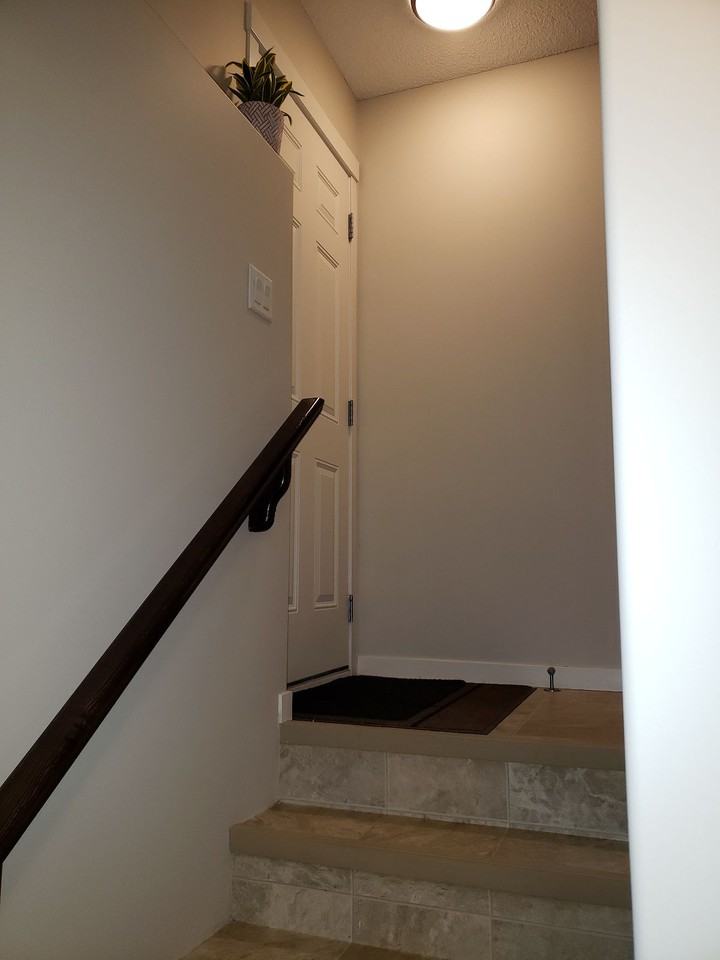 779 New Brighton Dr Se - Photo 5 of 23