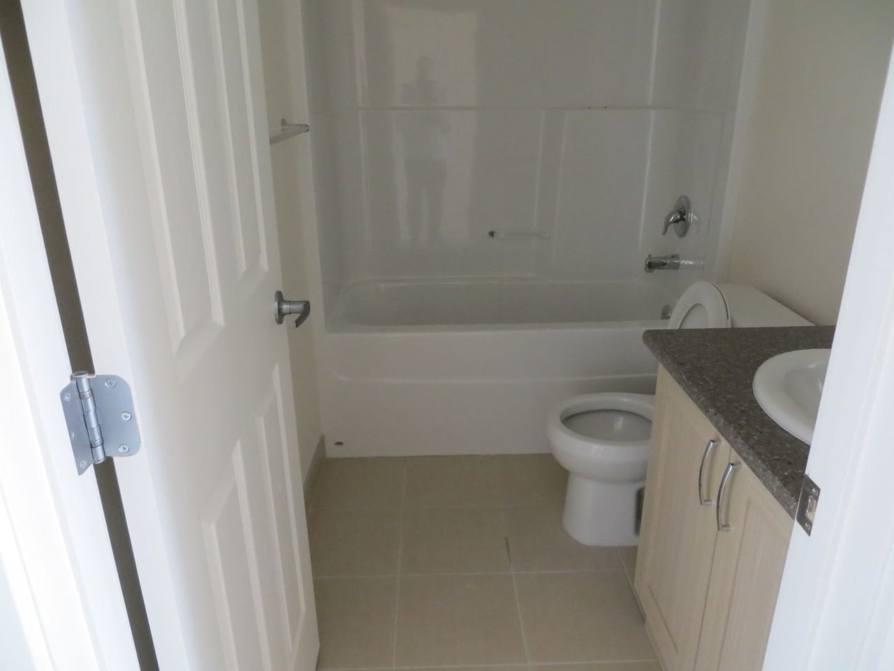 30 Brentwood Common - Photo 5 of 14