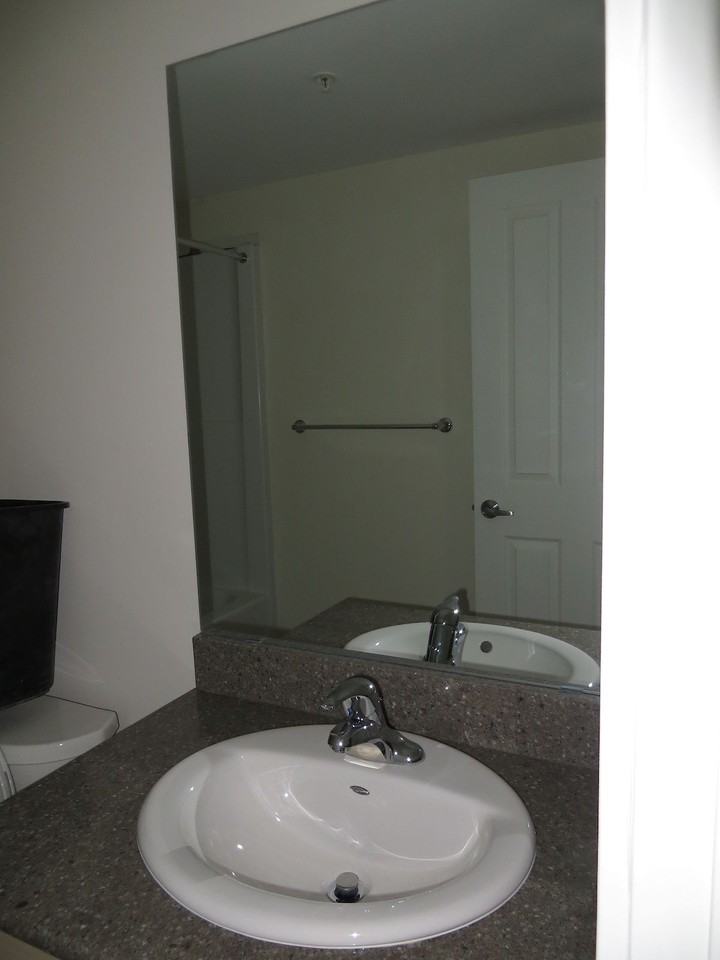 30 Brentwood Common - Photo 6 of 14