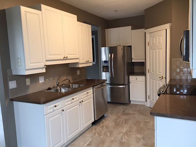 910 - 910 70 Ave Sw - Photo 5 of 16