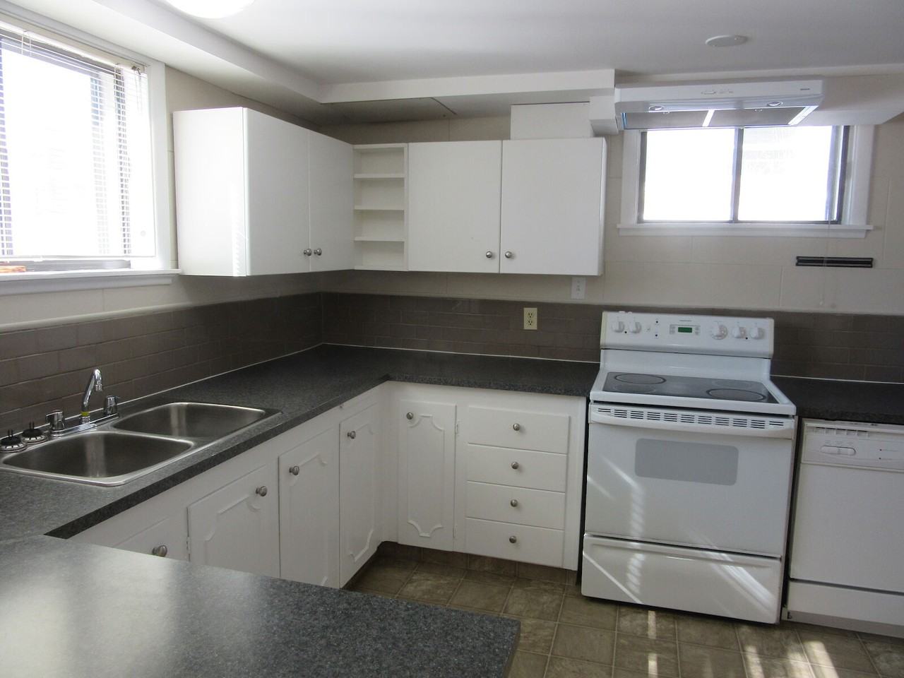 2216 b - Photo 4 of 20