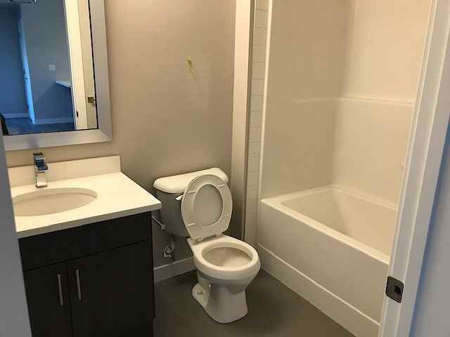 560 Griesbach Parade - Photo 7 of 11