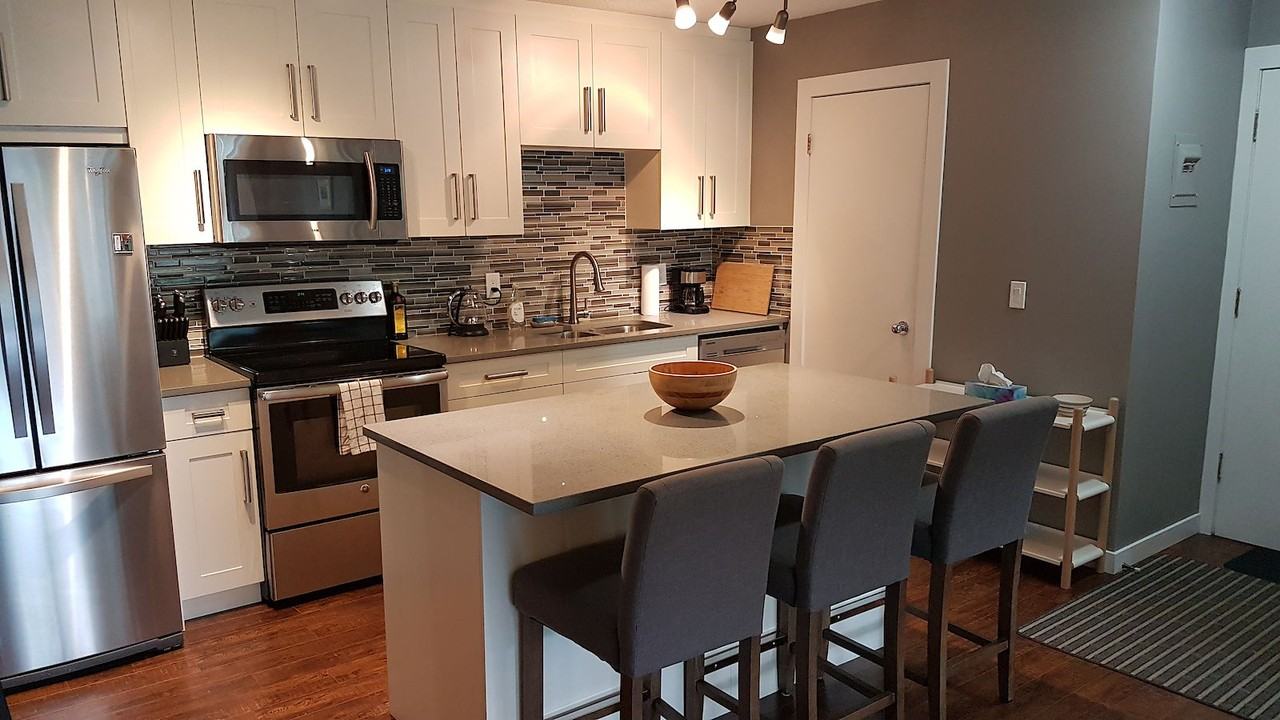 1524 - 1524 15th Ave Sw - Photo 4 of 16