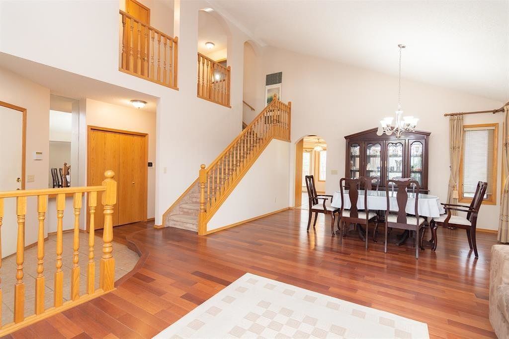 Hawkwood Drive Northwest - Photo 3 of 15