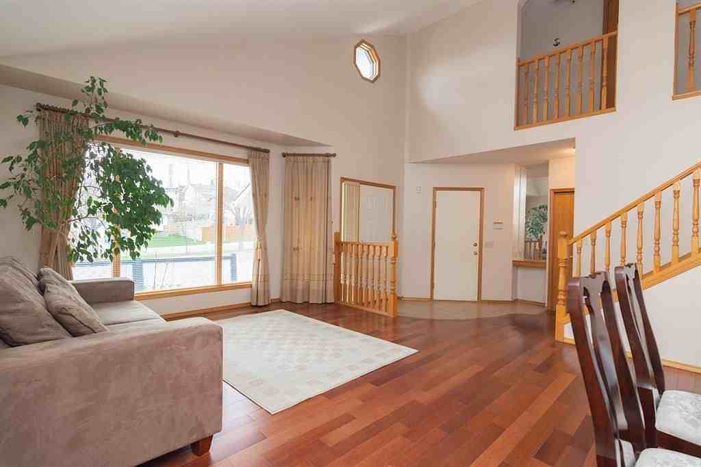 Hawkwood Drive Northwest - Photo 4 of 15
