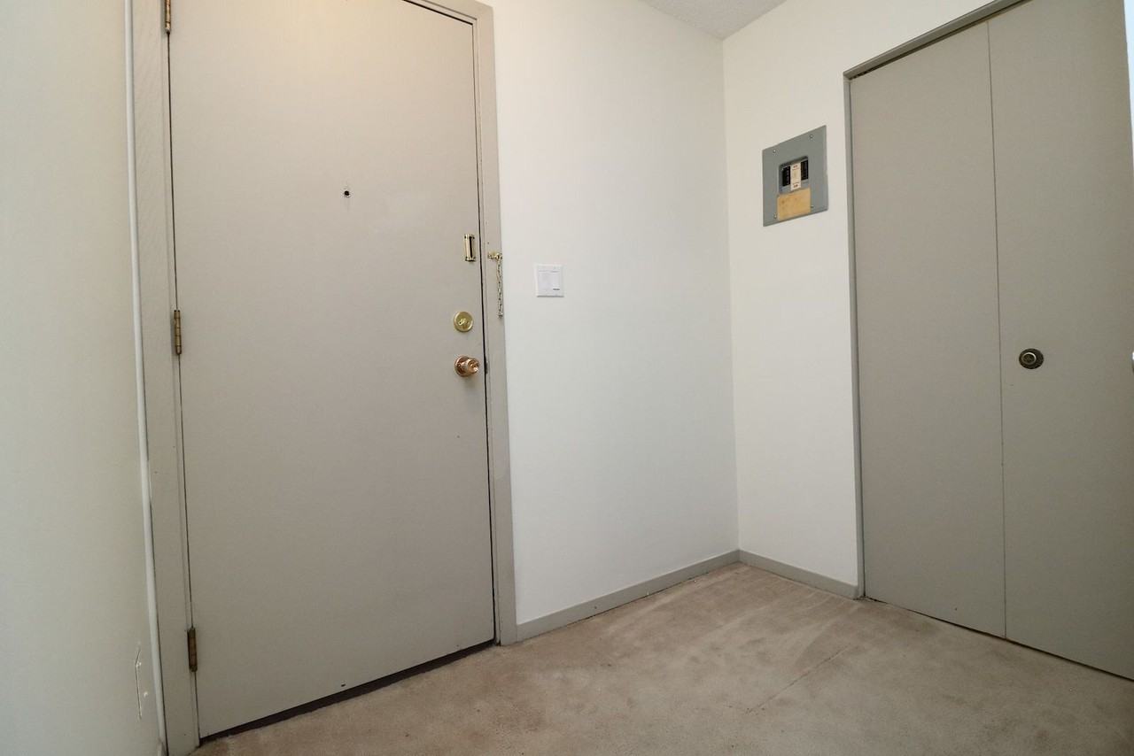 1235 - 1235 Osler Street - Photo 2 of 9