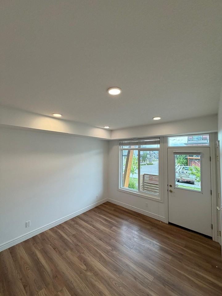 230 Seton Pass Se - Photo 3 of 20