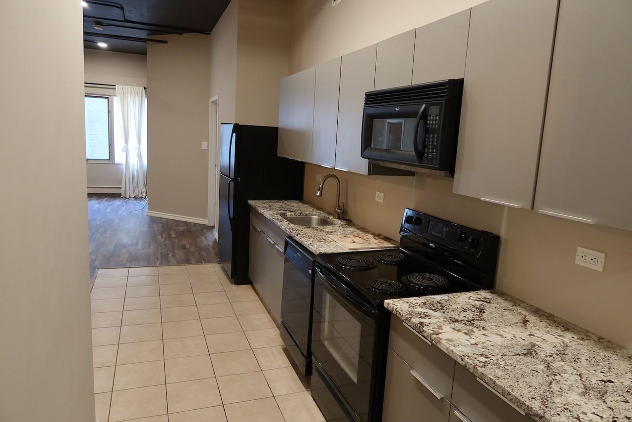10179 Atco Centre - Photo 5 of 14