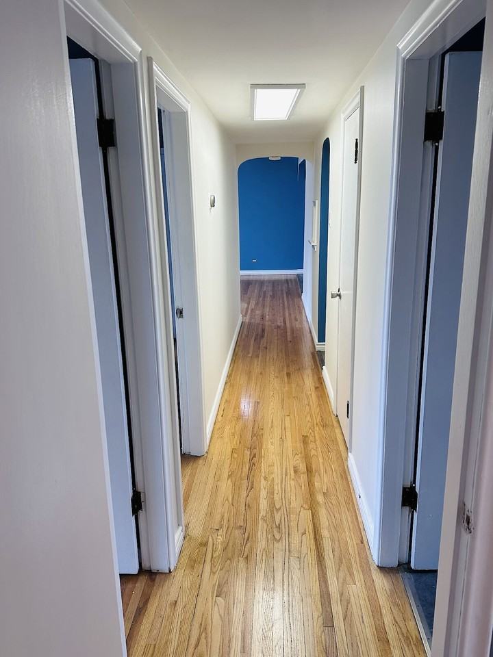 2432 Capitol Hill Cres Nw - Photo 5 of 16