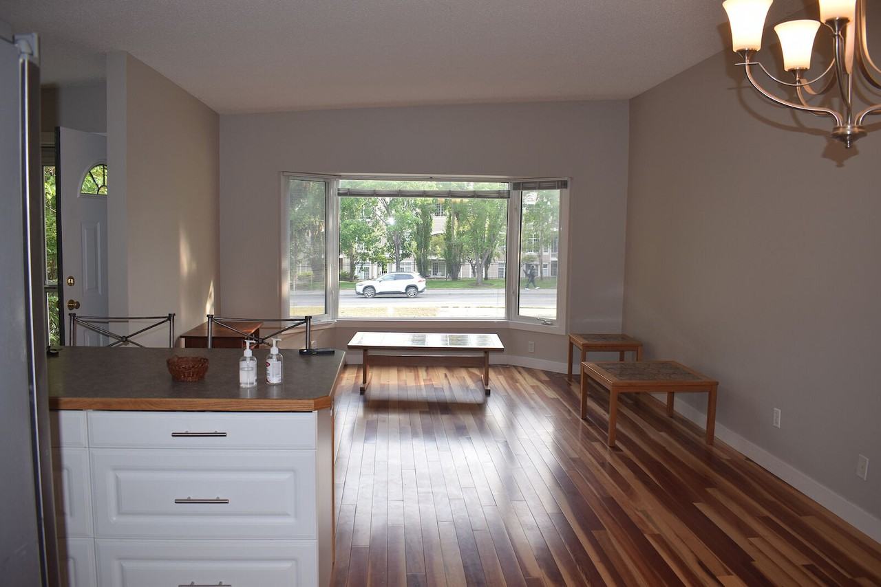 5014 - 5014 Dalhousie Drive Northwest - Photo 6 of 26