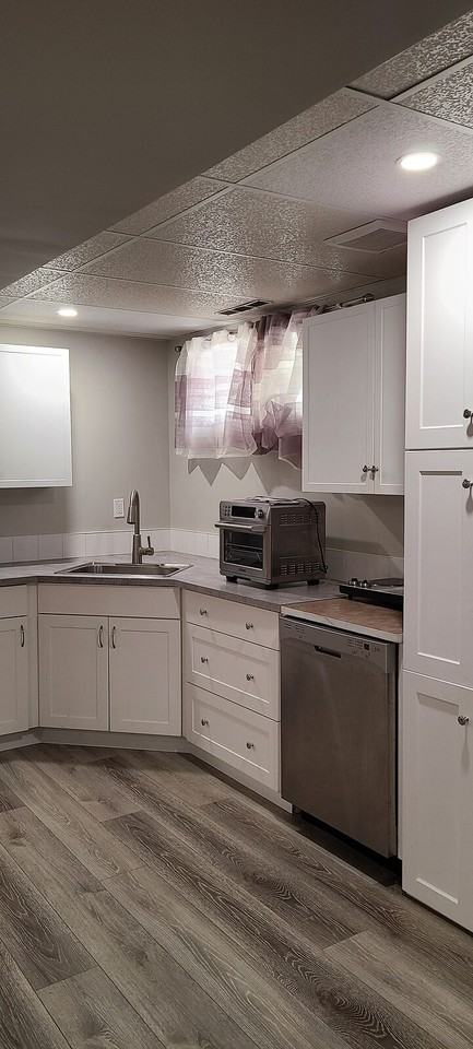 2120 19 Ave - Photo 4 of 32