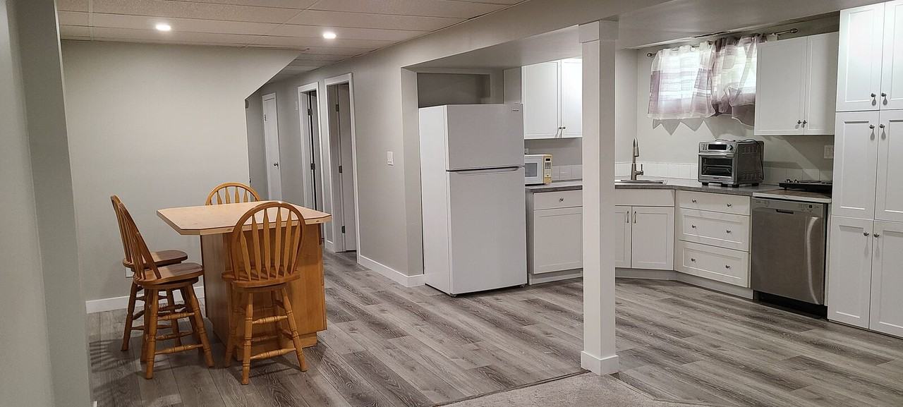 2120 19 Ave - Photo 7 of 32