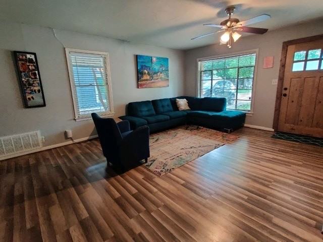 3207 Bengston St #NA - Photo 3 of 9