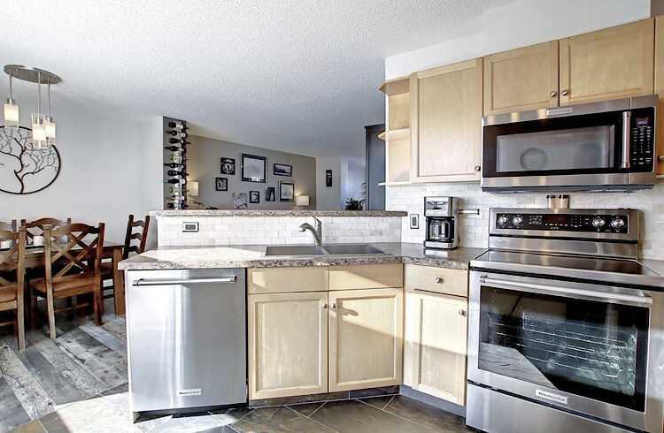 122 Promenade Way Se - Photo 5 of 15