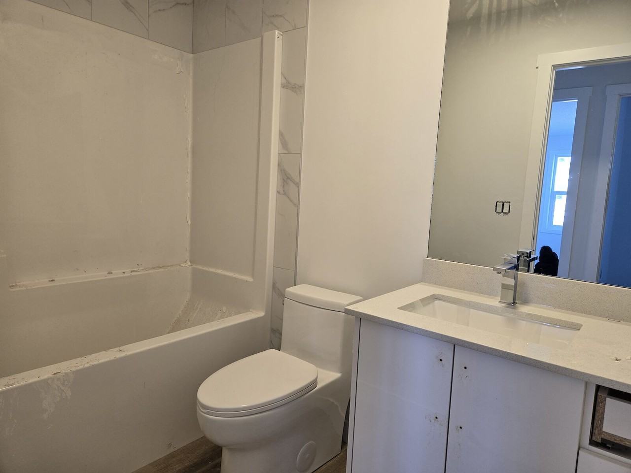 8813 -8813 48 St Ne - Photo 3 of 6