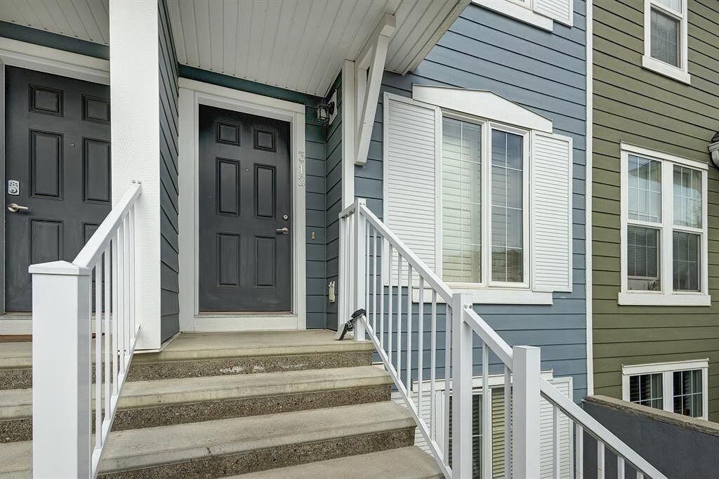 312 Mckenzie Towne Link Se - Photo 2 of 22