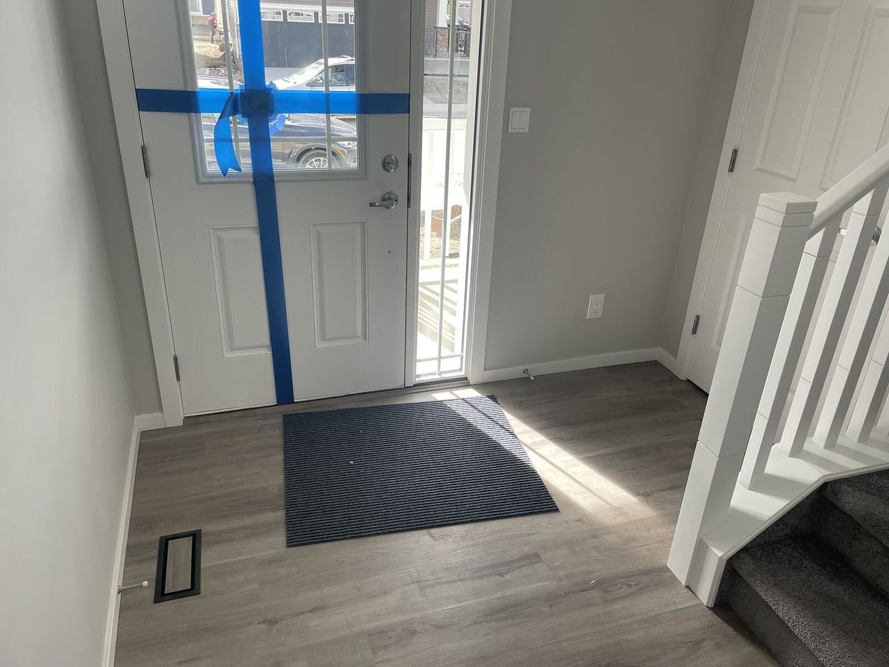 Carringford Cl Nw - Photo 3 of 31