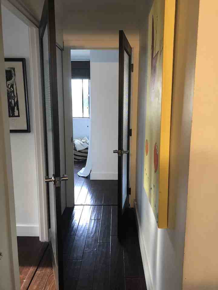 523 15 Ave Sw - Photo 7 of 8