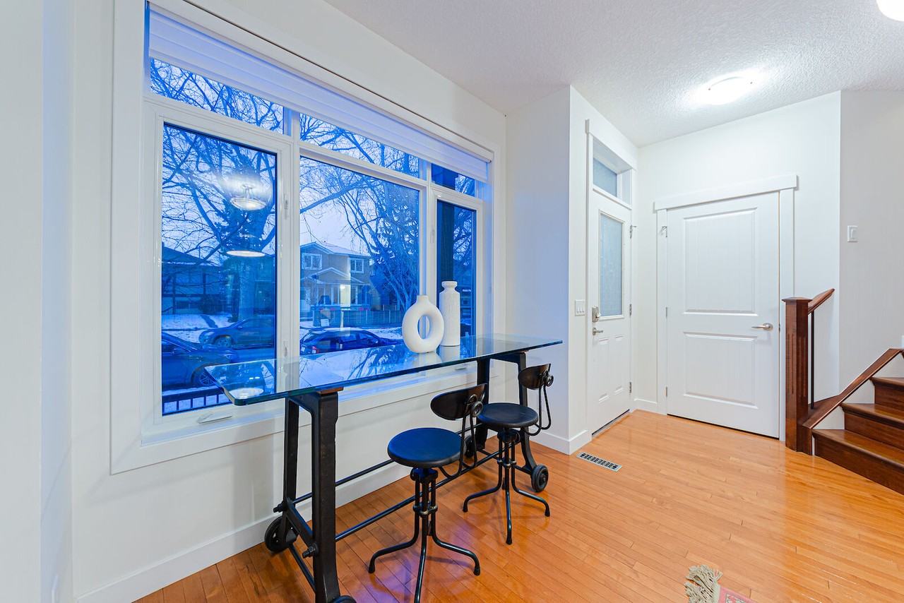 129 - 129 27 Avenue Northwest - Photo 4 of 31