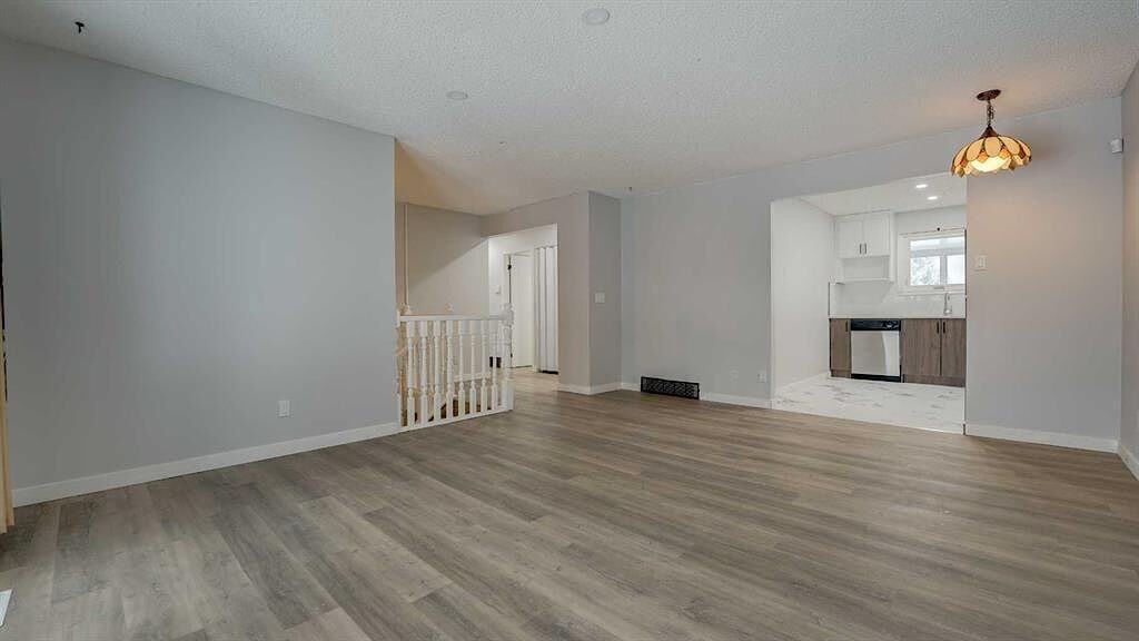 44 Fallingworth Pl Ne - Photo 4 of 26