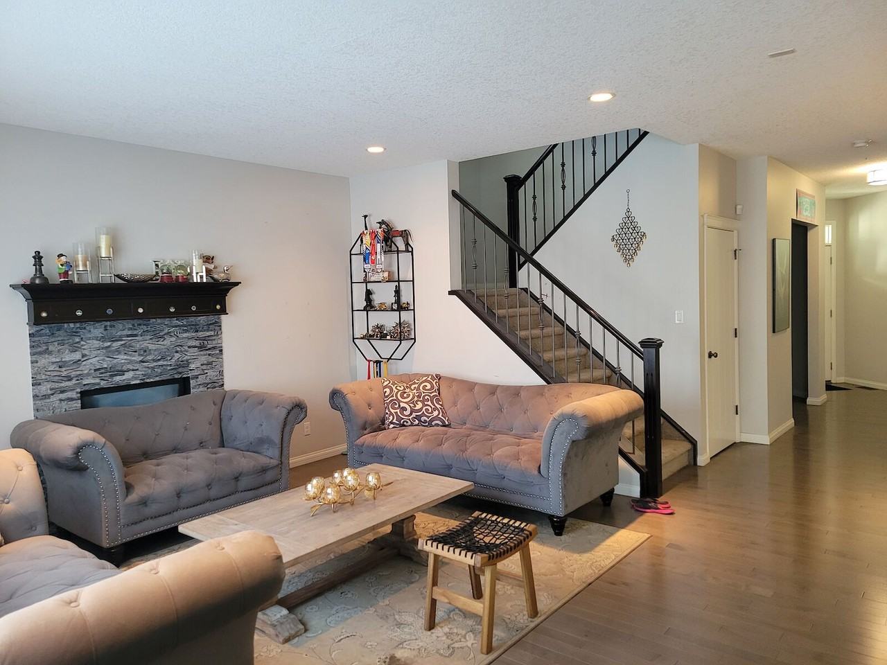 433 Auburn Bay Ave Se - Photo 3 of 26