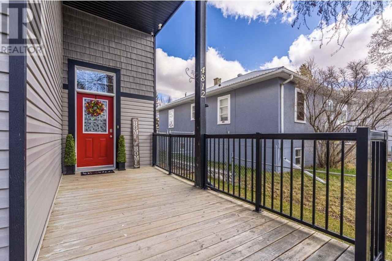 4812 -4812 48 St - Photo 3 of 27