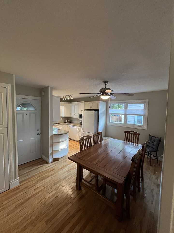10004 96a Ave - Photo 7 of 17