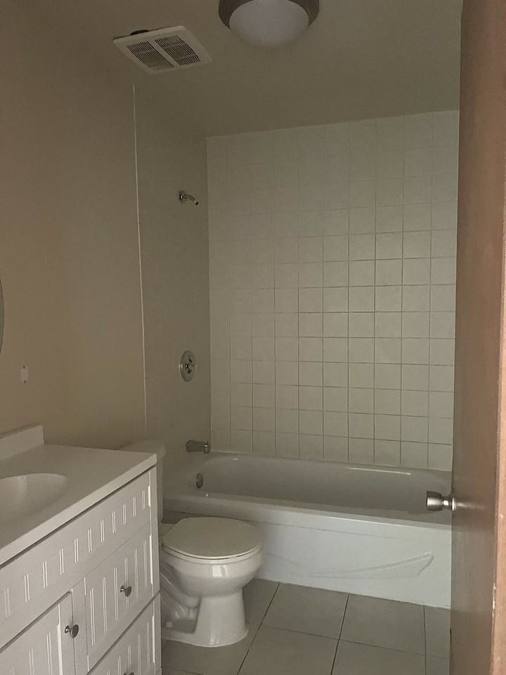 625 -625 15 St Nw - Photo 4 of 7