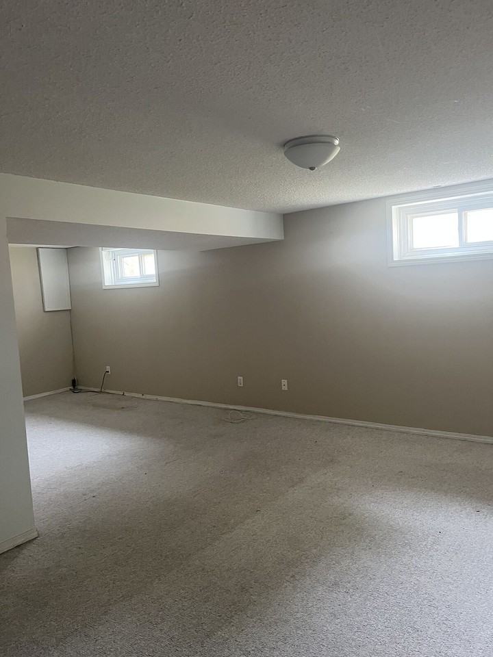 625 -625 15 St Nw - Photo 6 of 7