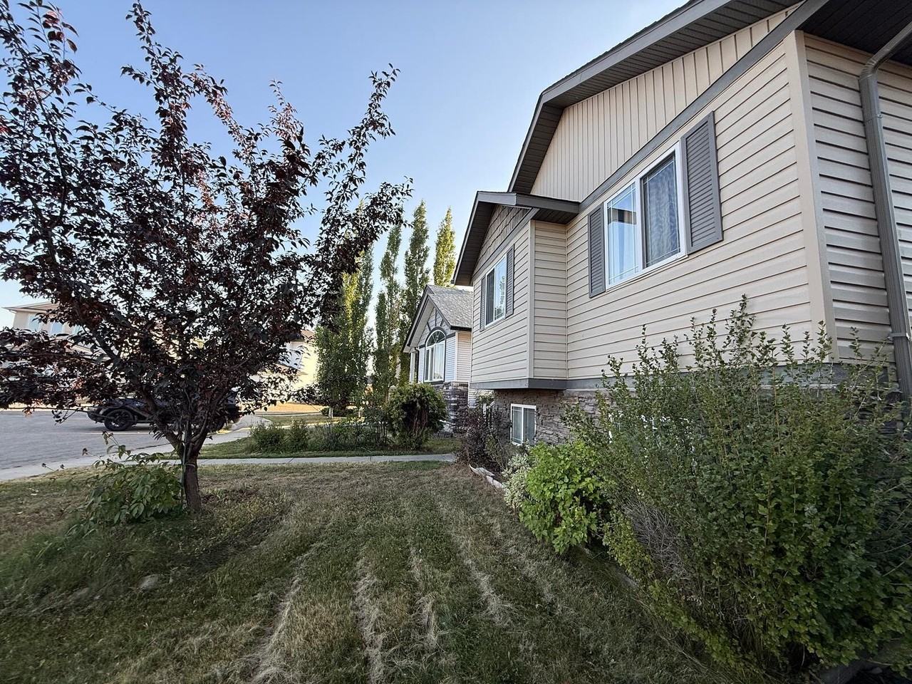 72 Oswald Close - Photo 2 of 13