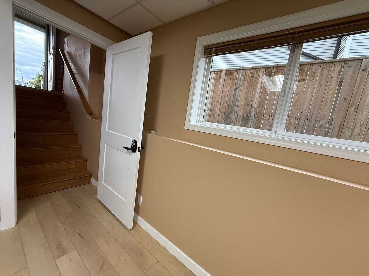 72 Oswald Close - Photo 6 of 13