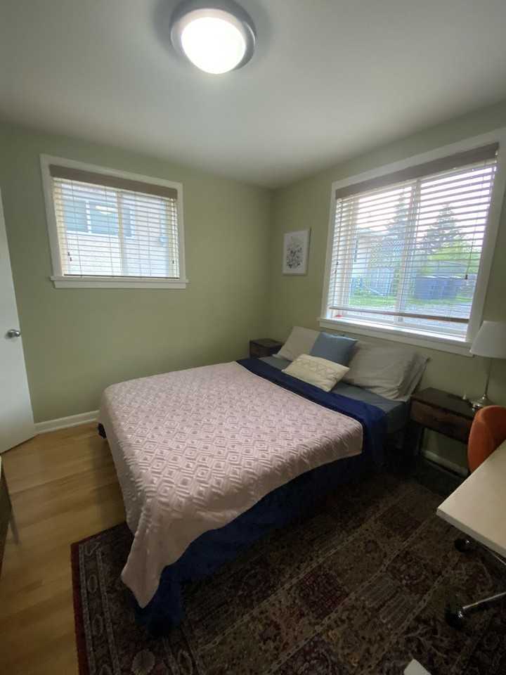 1634 - 1634 18 Ave Nw - Photo 4 of 15