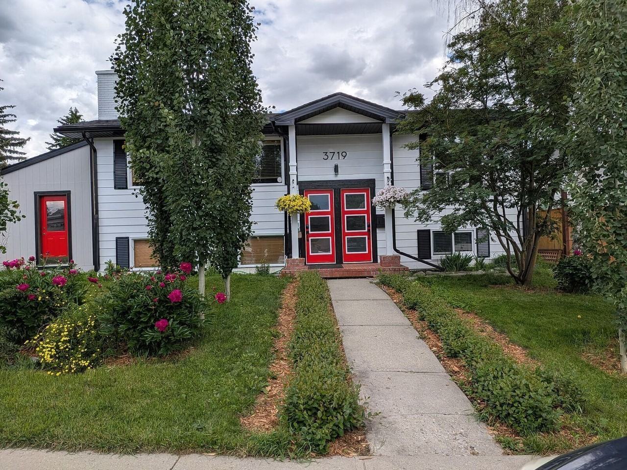 3719 Logan Cres Sw - Photo 2 of 19