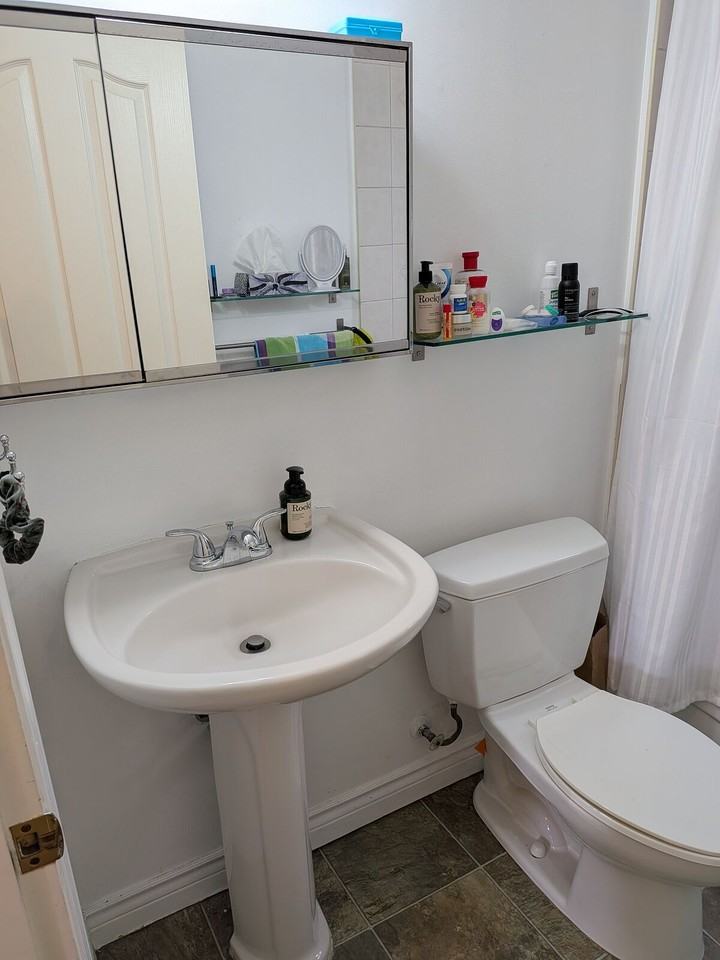 3719 Logan Cres Sw - Photo 5 of 20
