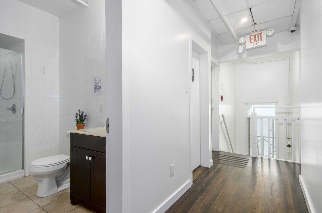 620 West Pender Street - Photo 3 of 15