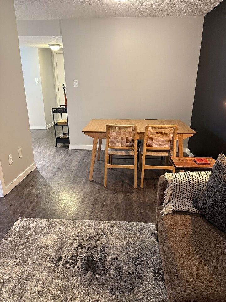 139 Amberley Way - Photo 7 of 11