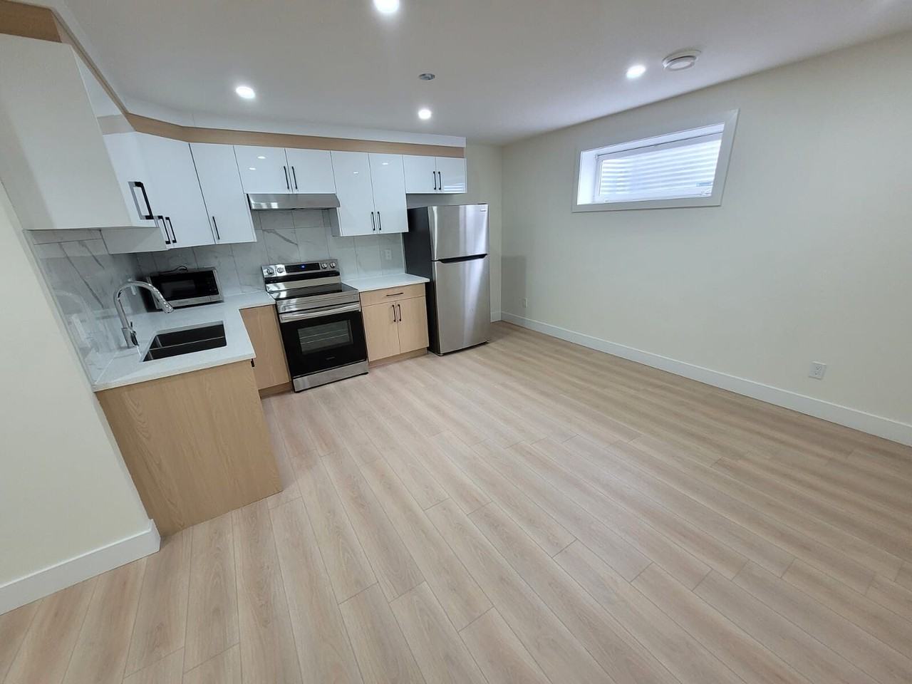 8843 180 Ave Nw - Photo 6 of 30