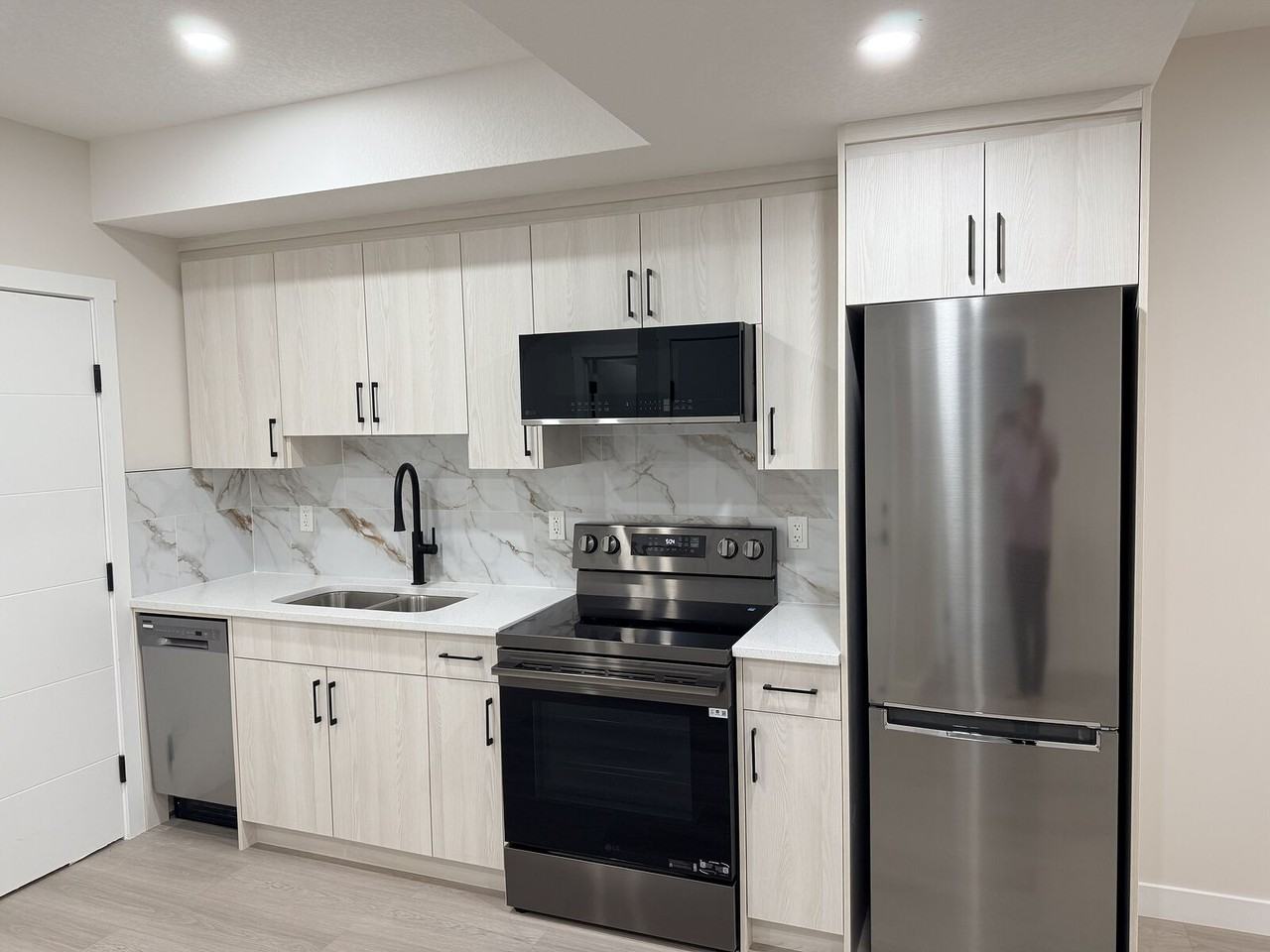 358 Legacy Cir Se - Photo 2 of 9