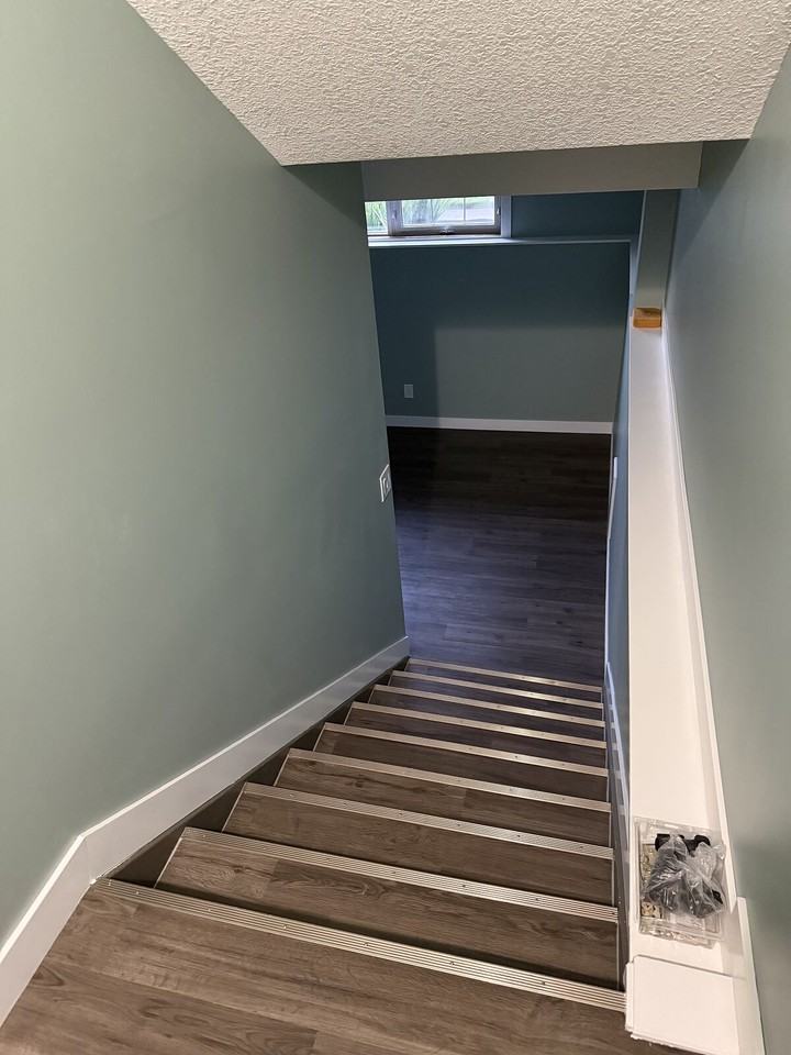 1534 11 Ave Se - Photo 3 of 13