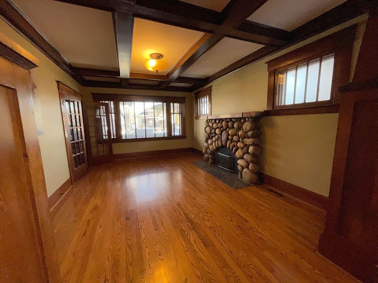 1705 13 Ave Sw - Photo 3 of 28