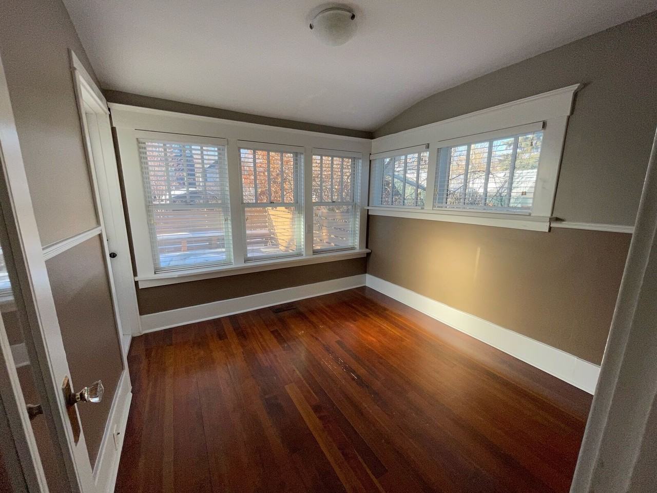 1705 13 Ave Sw - Photo 6 of 28
