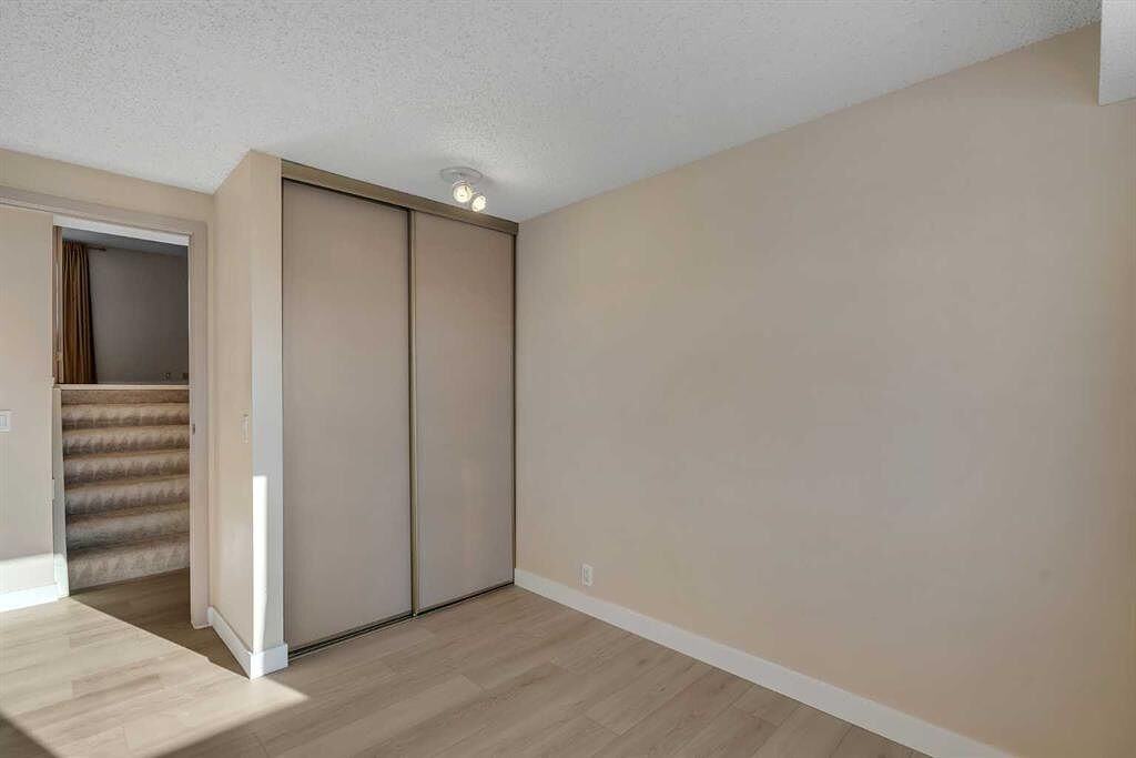 1190 - 1190 Ranchview Rd Nw - Photo 4 of 5