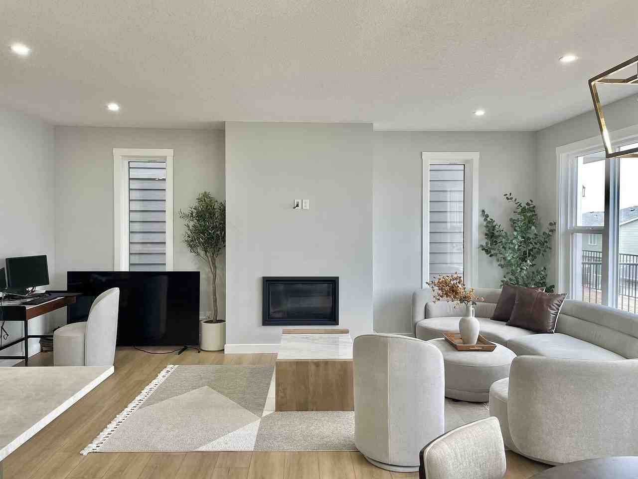 71 Royston Heath Nw - Photo 4 of 30