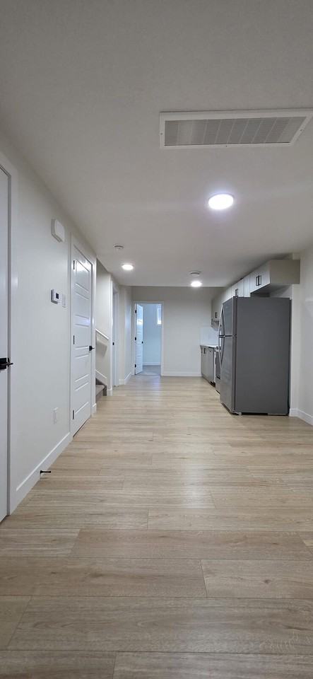 3063 200 St Nw - Photo 2 of 10